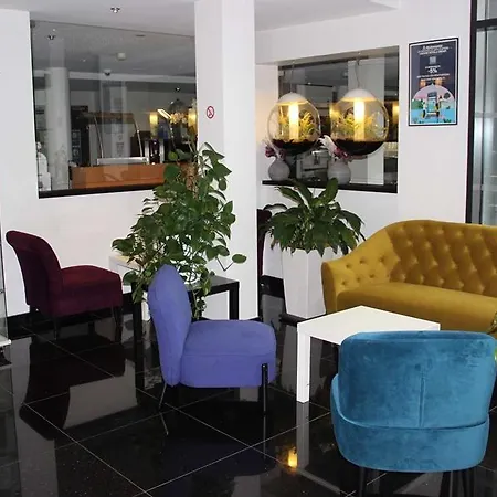 Kyriad Saint Quentin En Yvelines -