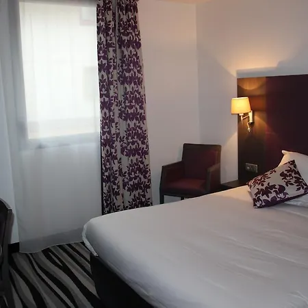 Hotel Kyriad Saint Quentin En Yvelines -