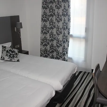 Hotel Kyriad Saint Quentin En Yvelines -
