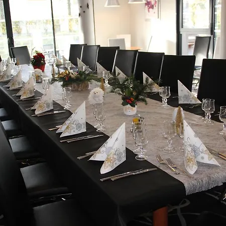 Kyriad Saint Quentin En Yvelines - Hotel