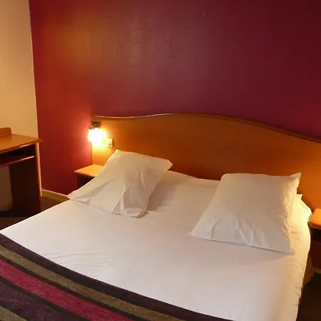 Kyriad Saint Quentin En Yvelines - Hotel 3*
