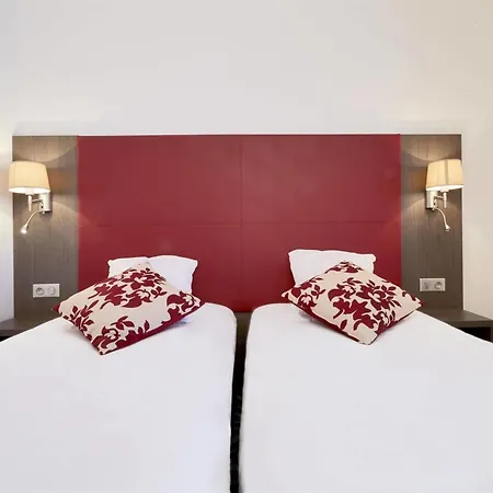 Kyriad Saint Quentin En Yvelines - 3* Montigny-le-Bretonneux