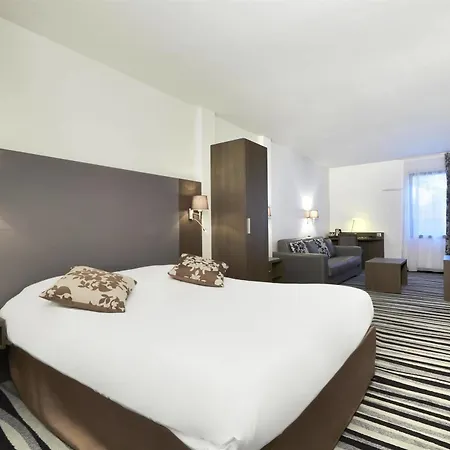 Kyriad Saint Quentin En Yvelines -