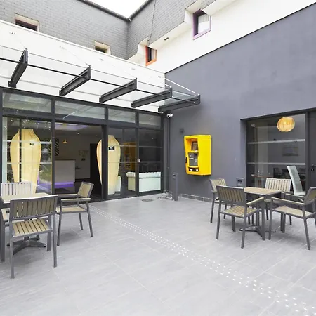 Kyriad Saint Quentin En Yvelines -